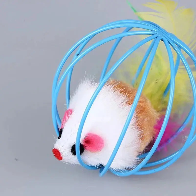 souris dedans jouet